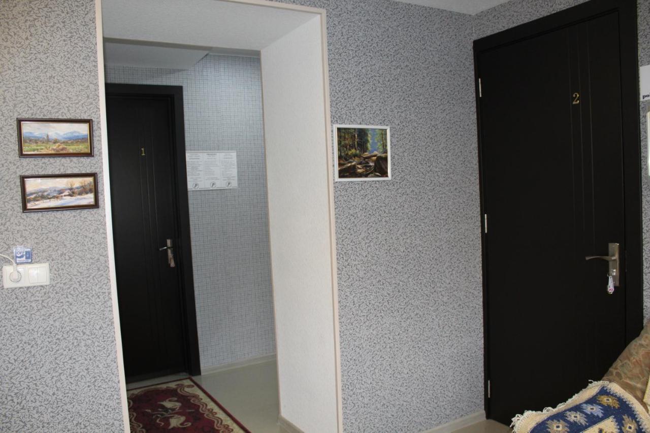 Guest House Poligloti Telavi Exterior foto